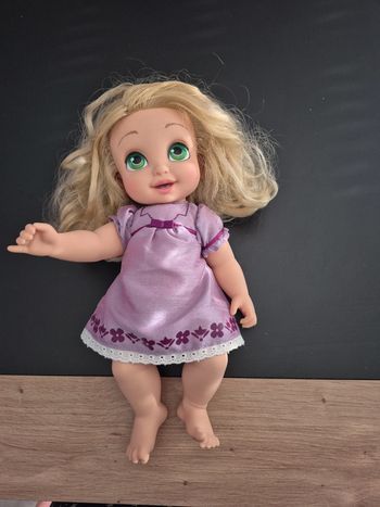 Poupée Animator bébé raiponce