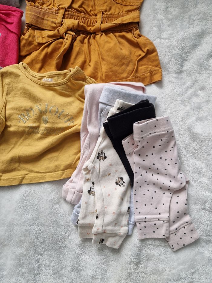 Petit lot 1 mois fille - photo numéro 2