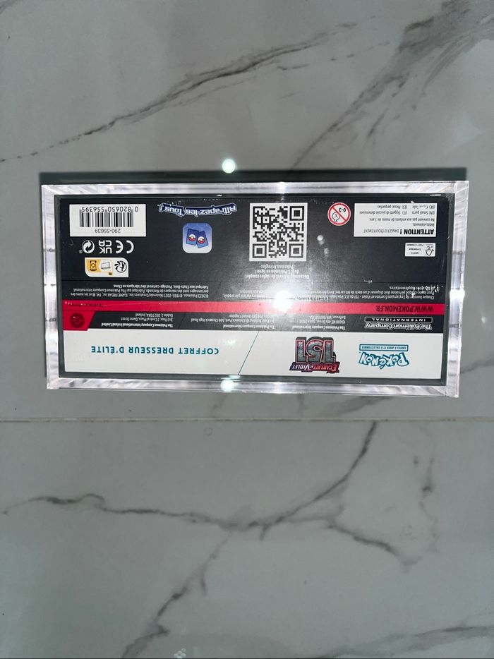 Etb Pokémon 151 avec protection acrylique - photo numéro 5