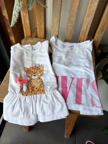 2 t-shirts