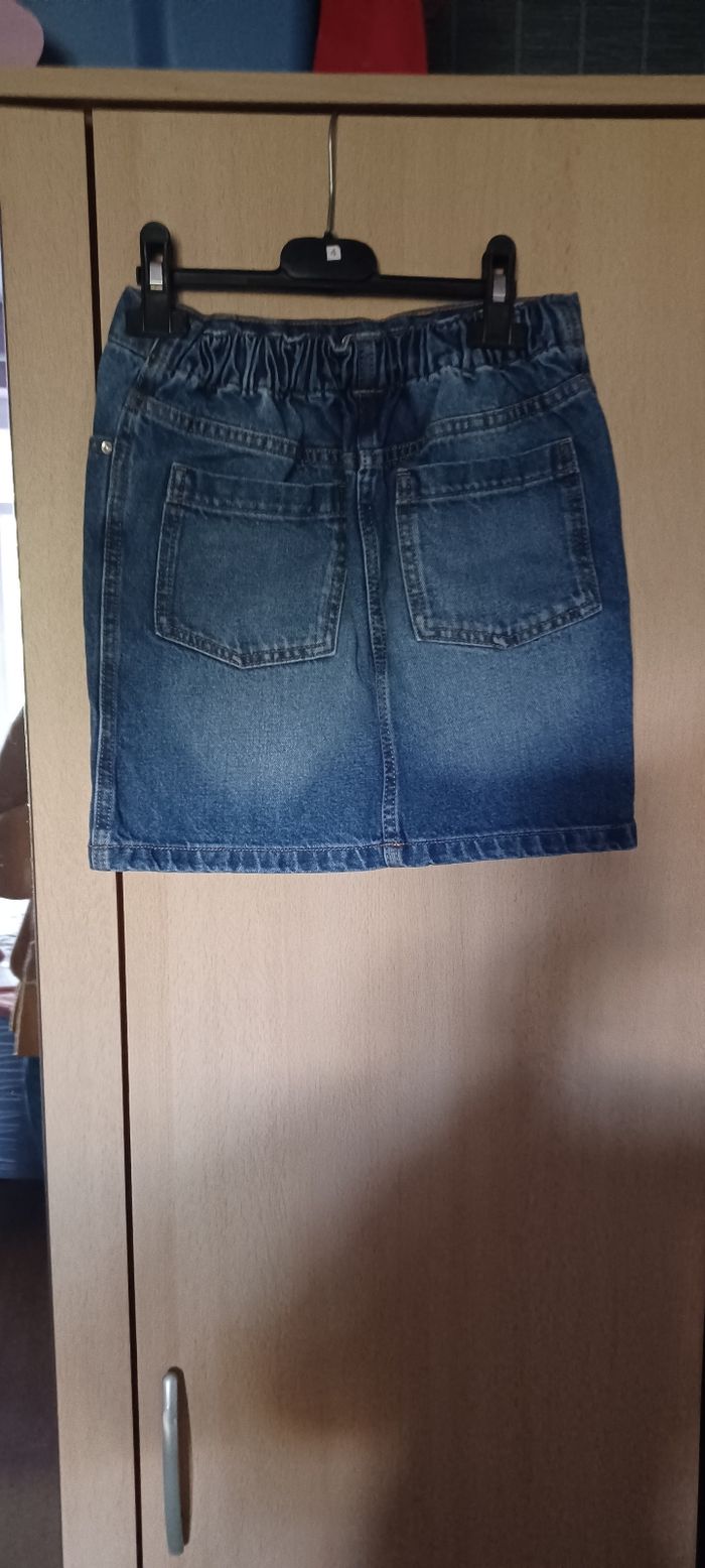 Très jolie jupe jeans fille T 9 ans - photo numéro 4