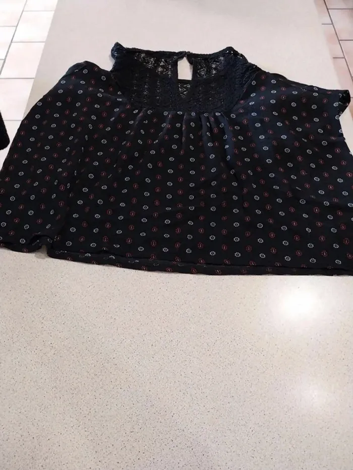 Blouse noir - photo numéro 2