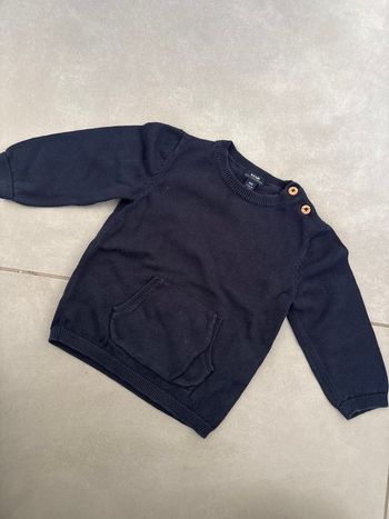 Pull fin bleu marine