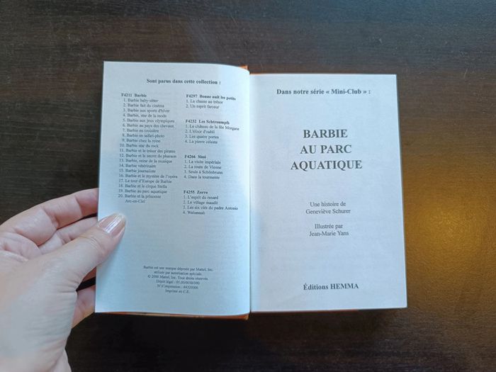 Livre BARBIE AU PARC AQUATIQUE - photo numéro 3
