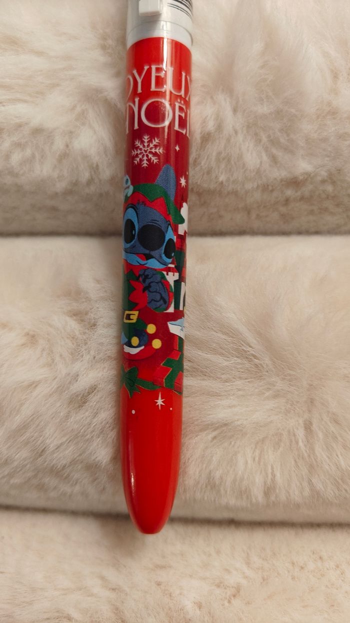 Stylo Bic 4 couleurs Neuf Disneyland Paris Stitch Noël - photo numéro 2