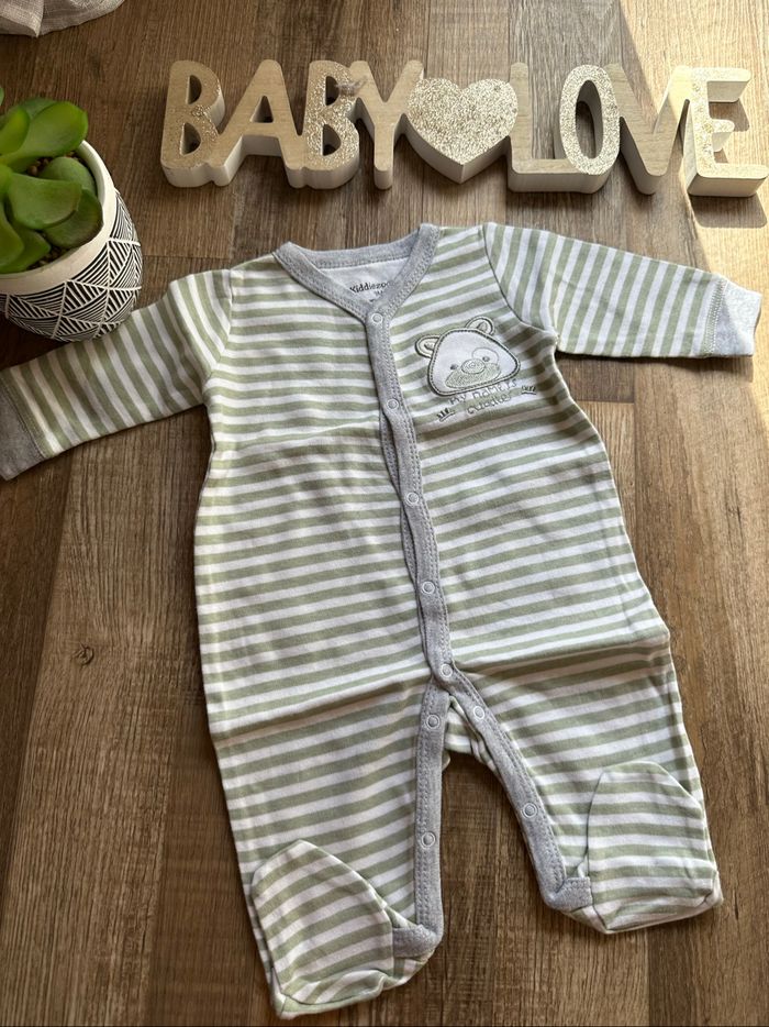 - Pyjama Kidiezoom    - 3 mois  - Très bon état