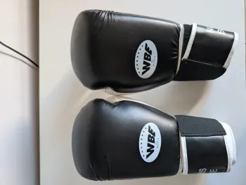 Gants de boxe WBE 12:OZ