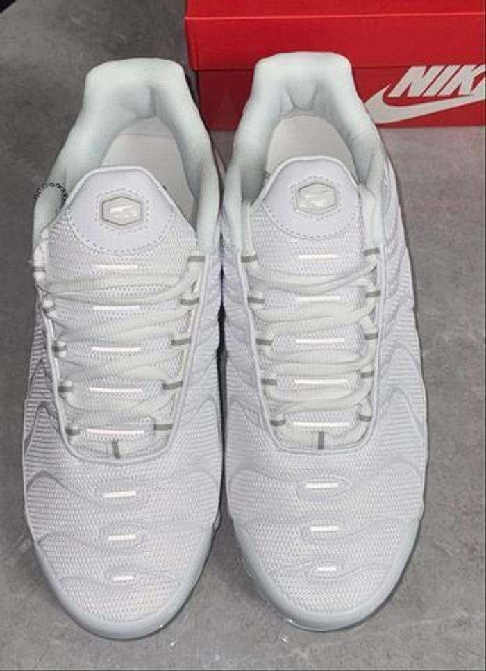 NIKE TN Blanc 36 - photo numéro 7