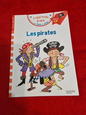 Livre j'apprends à lire les pirates
