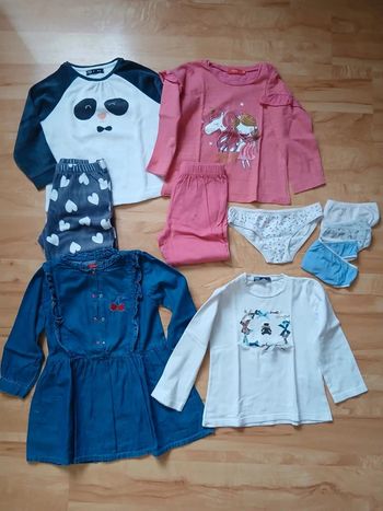 lot de vêtements fille 3 ans