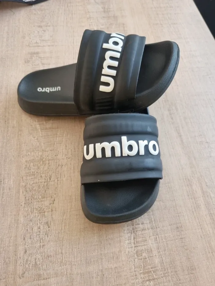 Claquettes Umbro P.32 - photo numéro 2