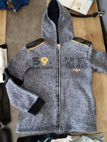 Veste neuve 10 ans