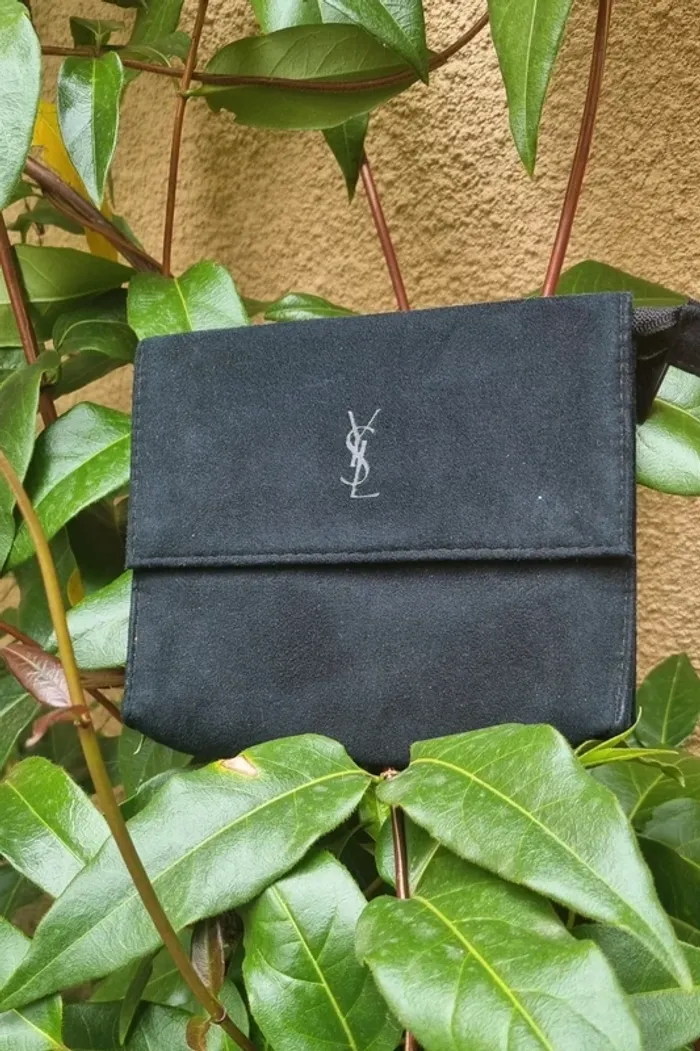 Petite pochette Yves saint Laurent neuve