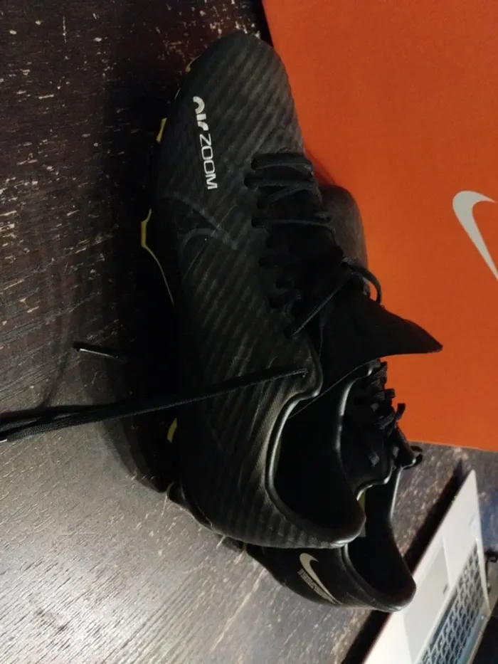 Chaussures de foot Nike - photo numéro 2
