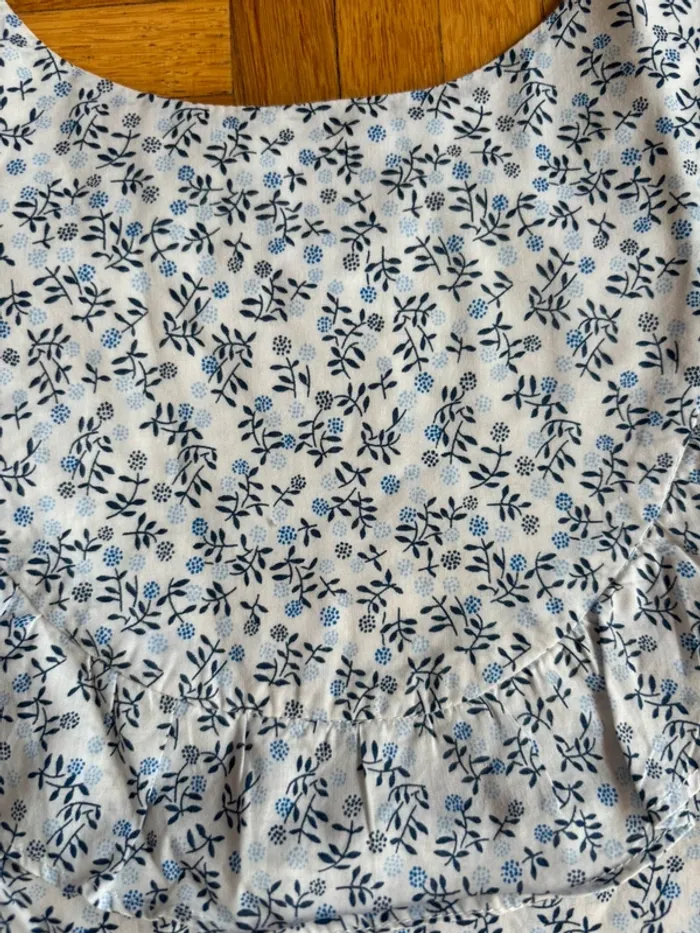 Haut liberty Jacadi 8 ans parfait état - photo numéro 3