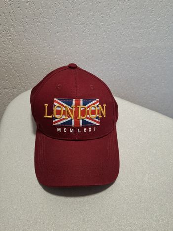 Belle casquette "London" Royal Icons II bordeaux réglable taille unique neuve