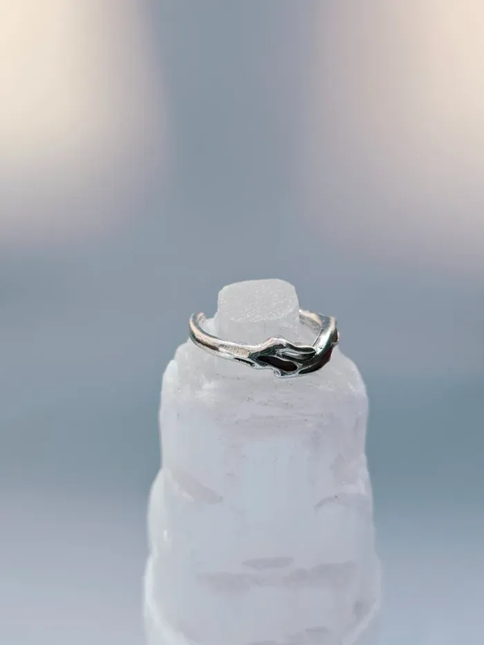 Bague acier inoxydable flamme ajourée rouge ajustable - photo numéro 3