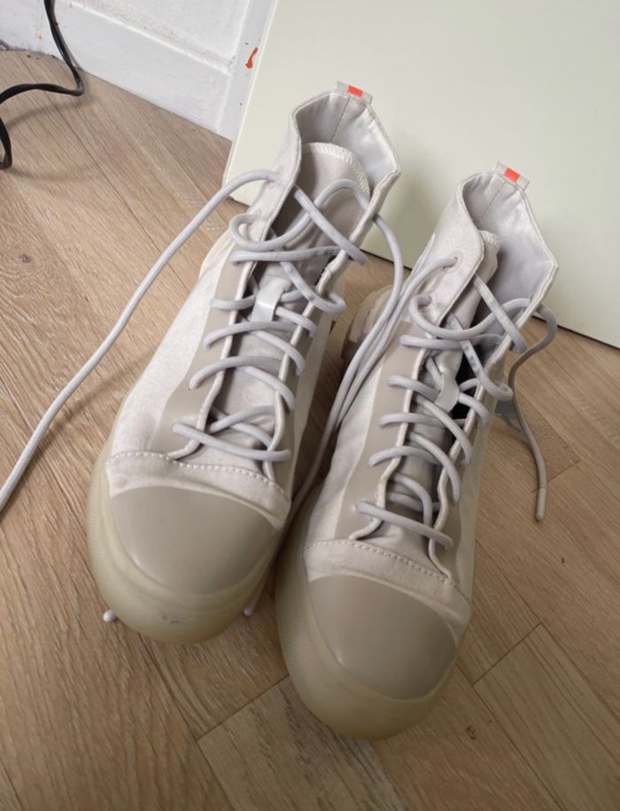 Converse - photo numéro 2
