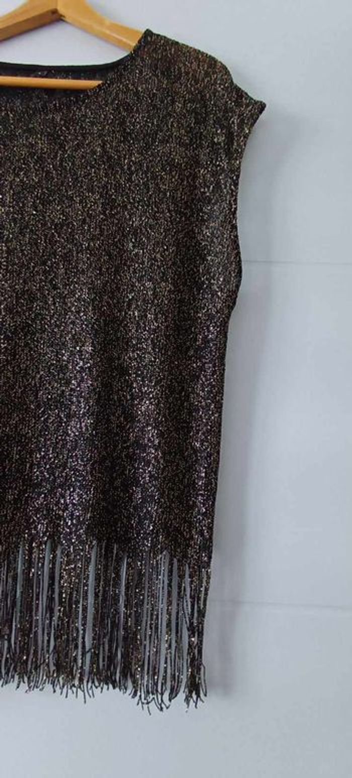Haut ajouré sans manches noir et or à paillettes avec franges Taille 6 - photo numéro 5