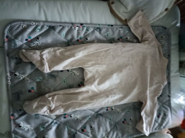 2 pyjama 1 mois 3 mois - photo numéro 4