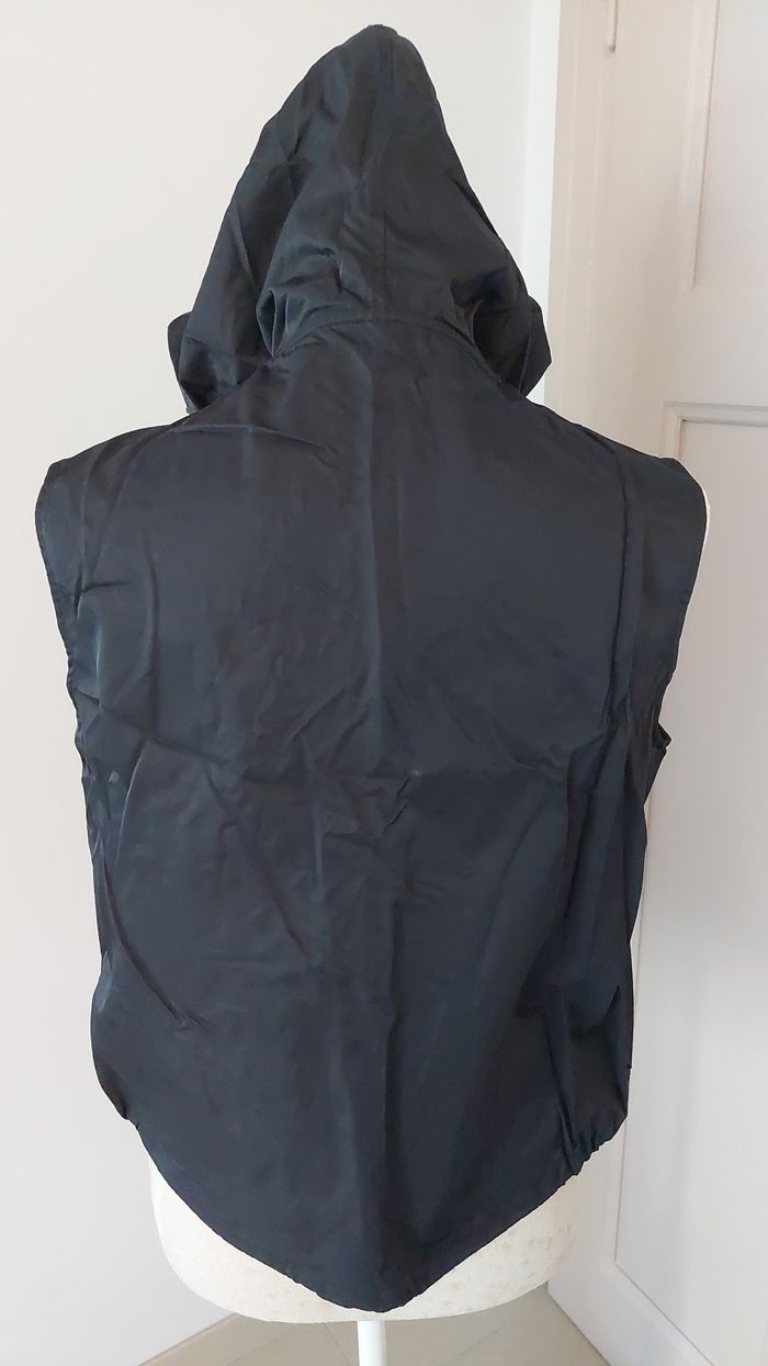 Veste légère sans manches à capuche - photo numéro 3