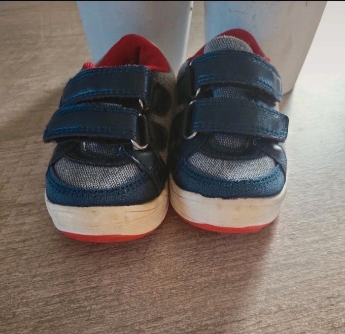 Chaussure bébé taille 20 - photo numéro 2