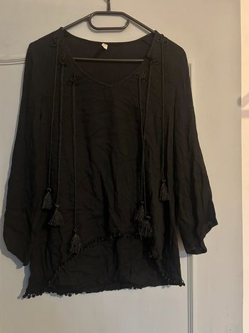 Petite blouse noire avec motifs et détails, manches 3/4 • Icode • Taille M/38