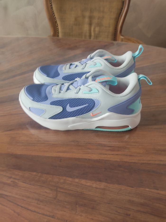 Baskets Nike air max bolt T 33.5 - photo numéro 2