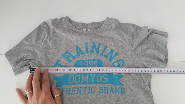 T shirt gris et bleu en 10 ans - photo numéro 6