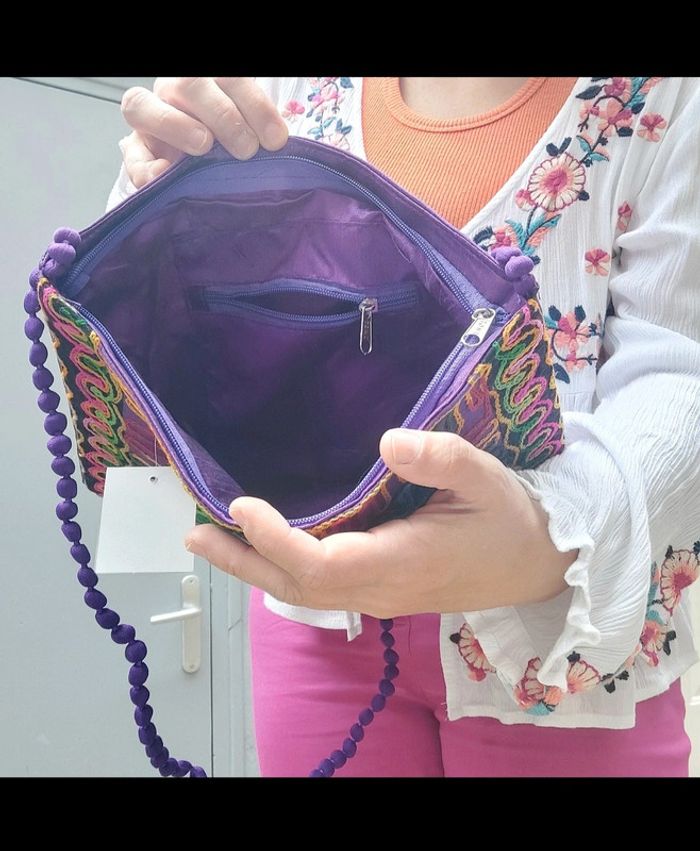 Sac neuf brodé - photo numéro 4