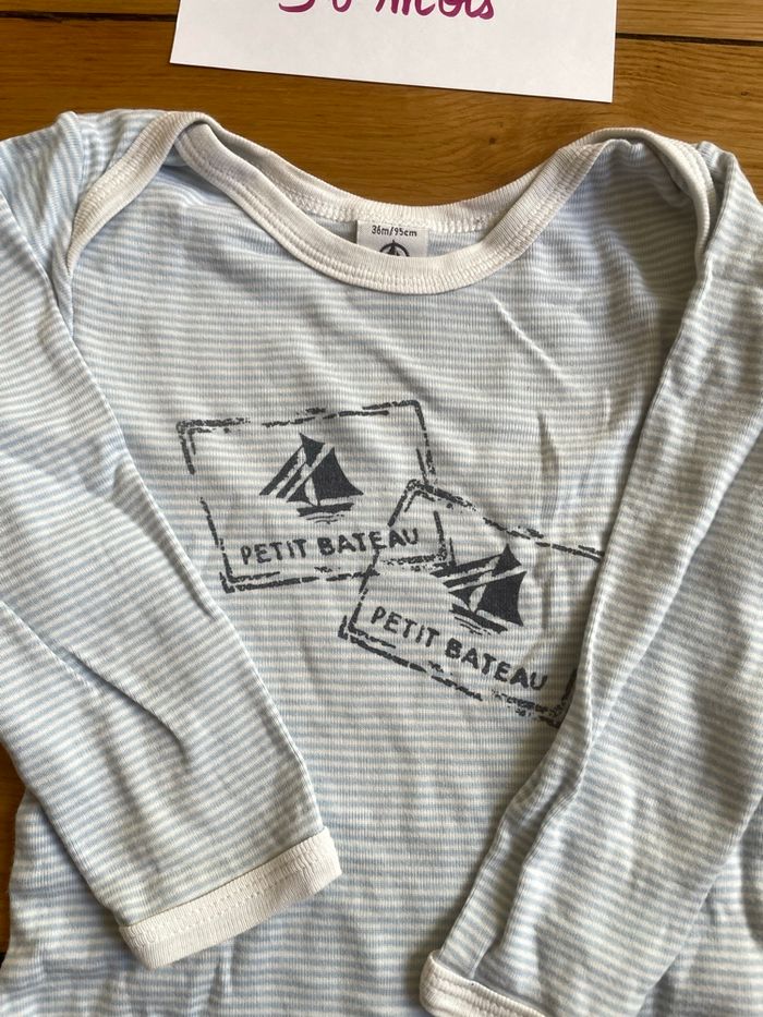 Lot de Bodys Petit Bateau 36 mois - photo numéro 3