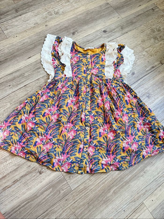 Robe à volants et à fleurs Louise Misha 4 ans - photo numéro 2
