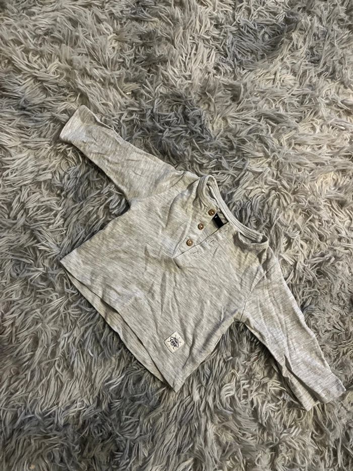 Tee shirt
