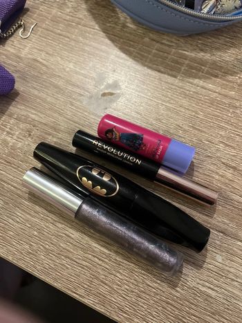 Lot maquillage révolution