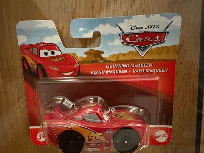 Voiture Cars Flash McQueen Disney Mattel Neuf - photo numéro 2
