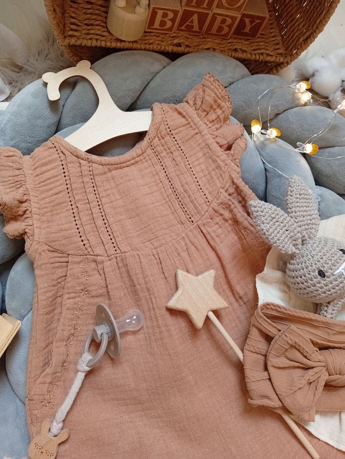 Lot vêtements 6 mois fille été+ accessoires - photo numéro 6