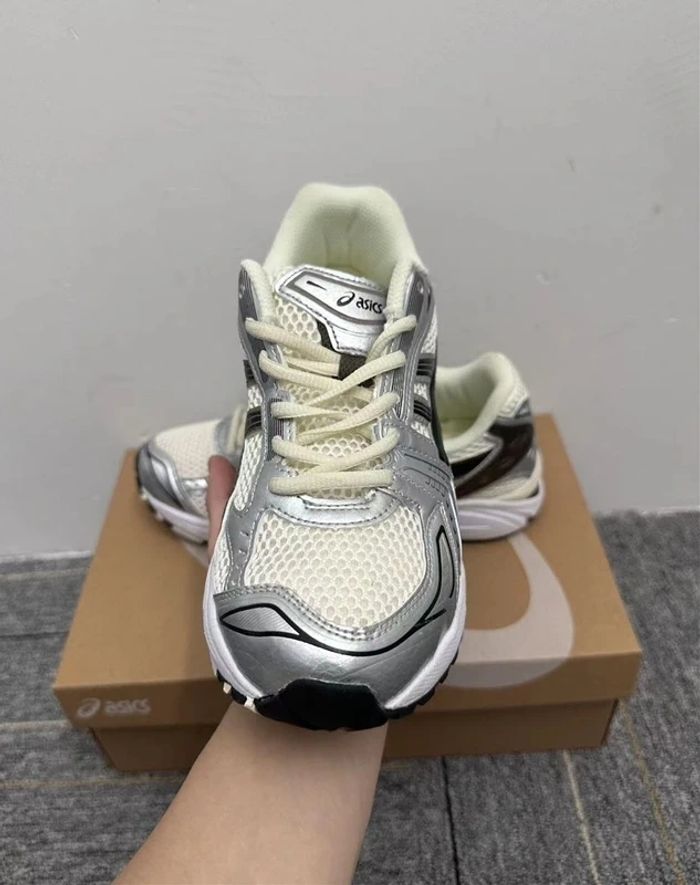 Asics Gel Kayano 14 taille 39.5 - photo numéro 8