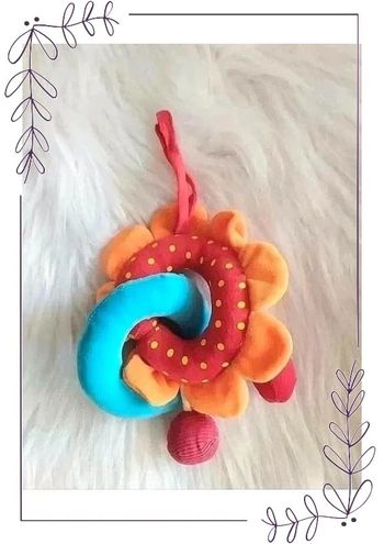 Anneaux bébé à suspendre en tissu velours