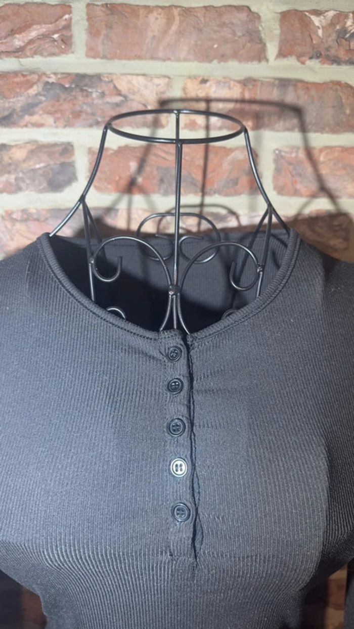 Haut a longues manches noir ligné élastique Dazy Taille S / 36 - photo numéro 4