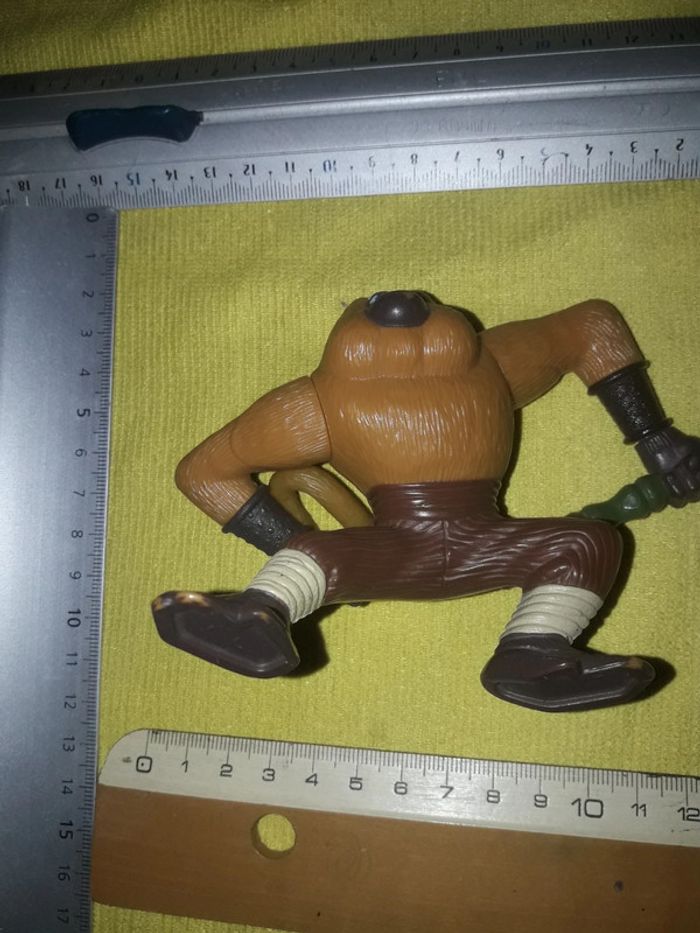 Kung fu panda figurine