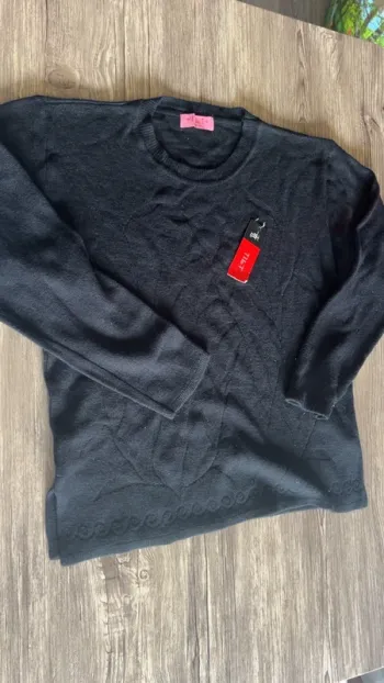 Pull neuf XL