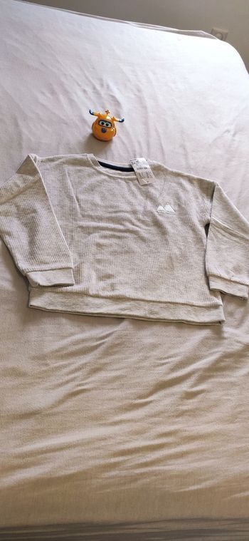 Pull garçon 6 an neuf