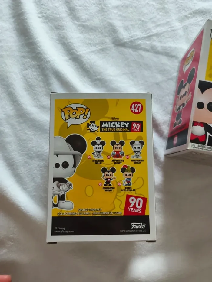 Lot de 2 Funko pop Disney Mickey - photo numéro 7