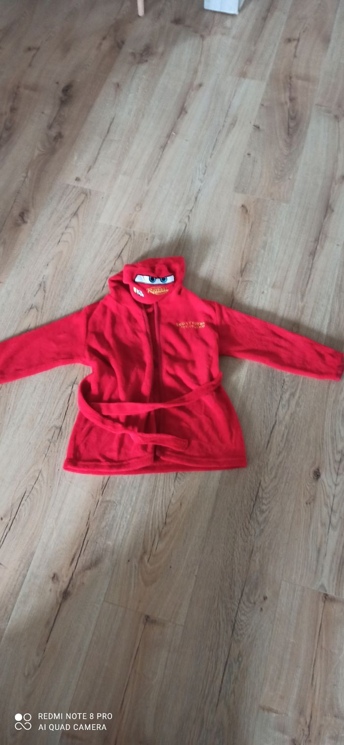 Peignoir cars 6 ans