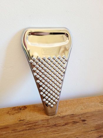 Râpe à Parmigiano Reggiano