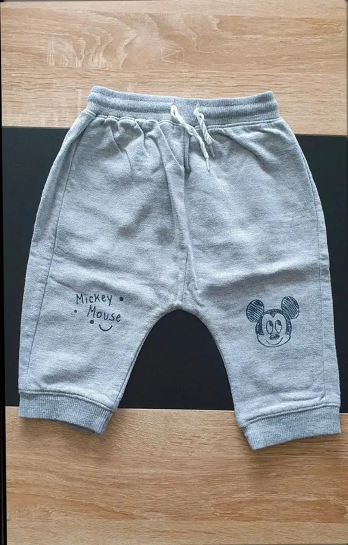 Lot de 4 joggings 9 mois - photo numéro 3
