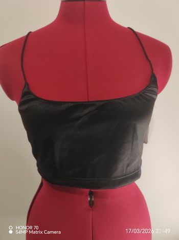 Too court/ brassière satinee 