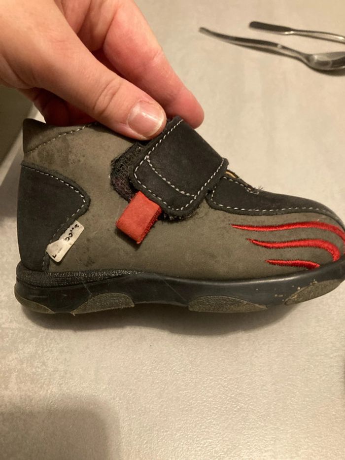 Chaussures garçon T22 - photo numéro 5