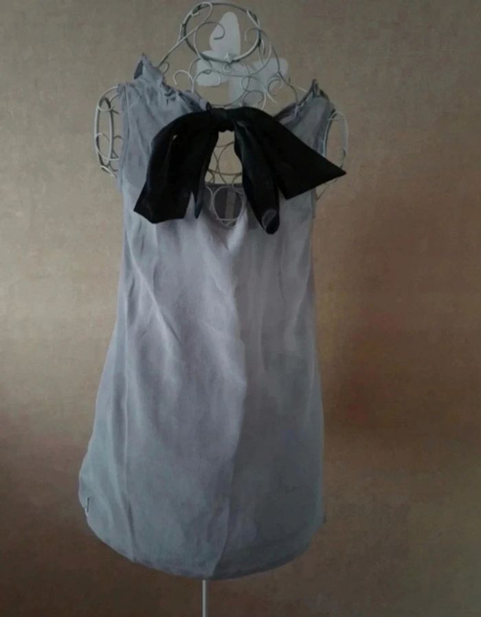 Blouse grise en soie bizarre taille xs - photo numéro 2
