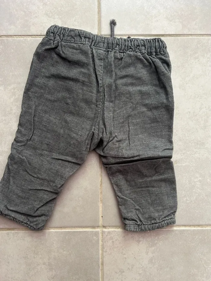 Pantalon gris H&M taille 4-6 mois - photo numéro 2